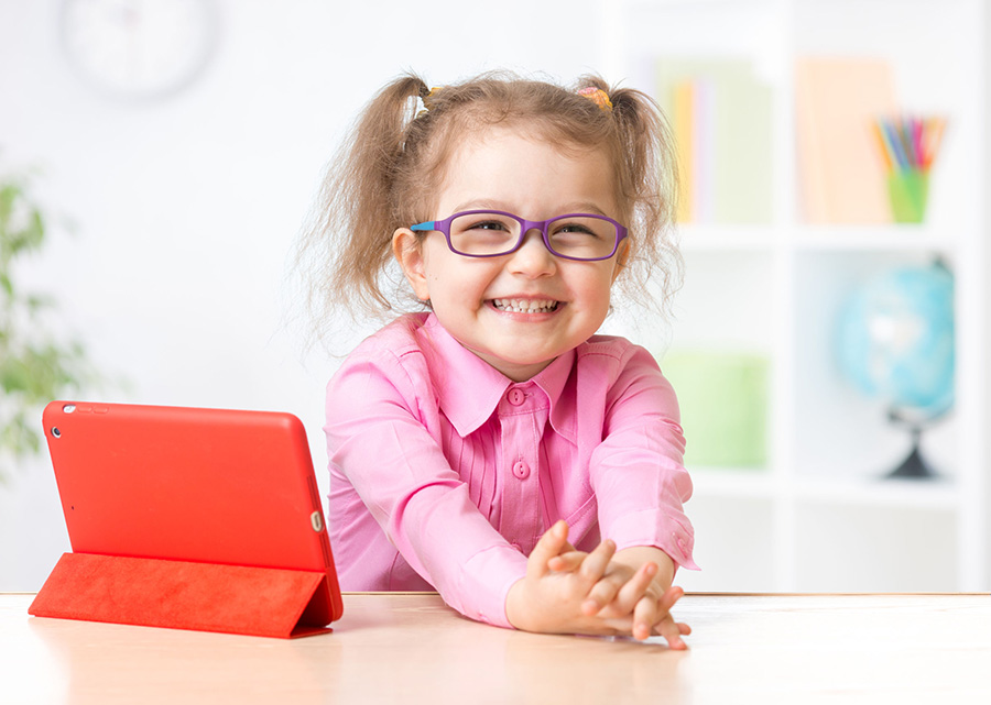 children-s-eye-tests-mcdowell-opticians-belfast